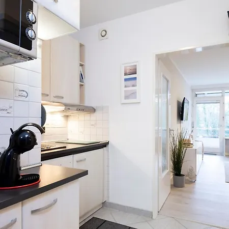 Hang 13 De Strandloper 아파트 샬베우츠